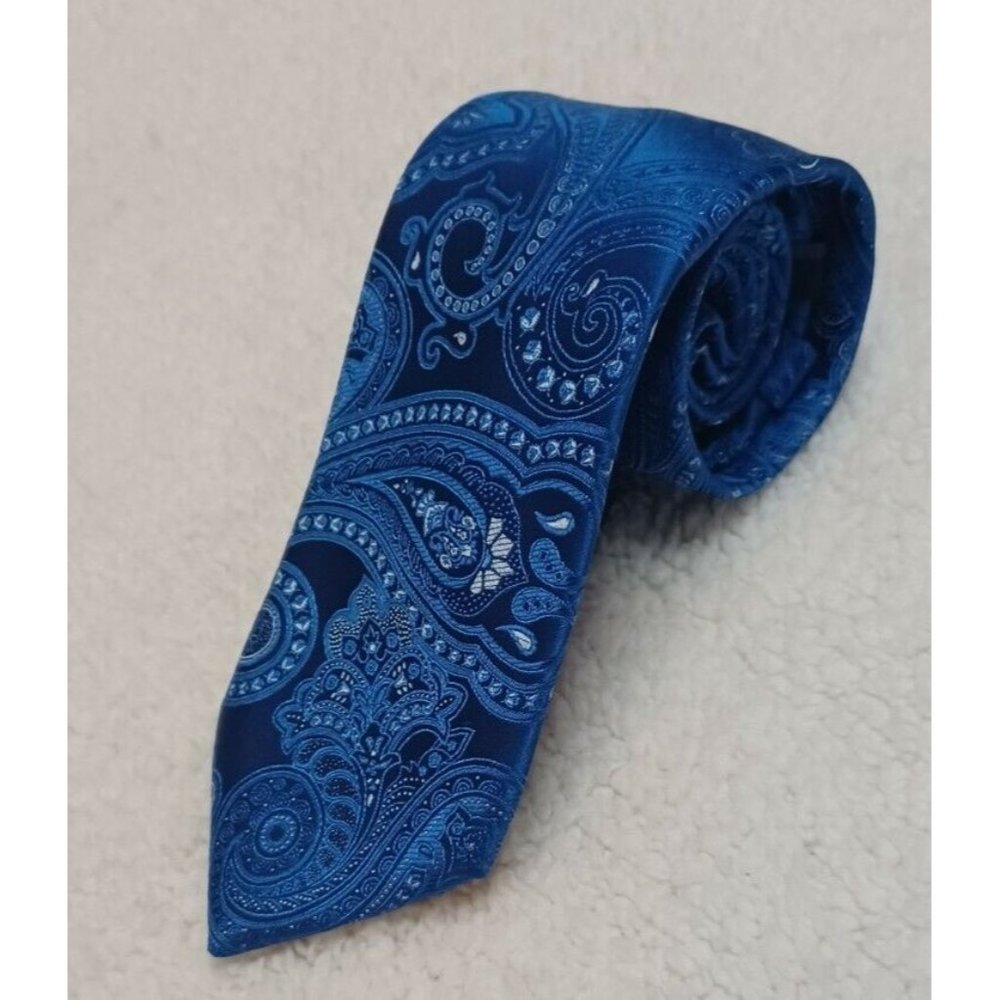 Broletto Blue Silver Paisley Pattern 100% Silk Narrow Necktie